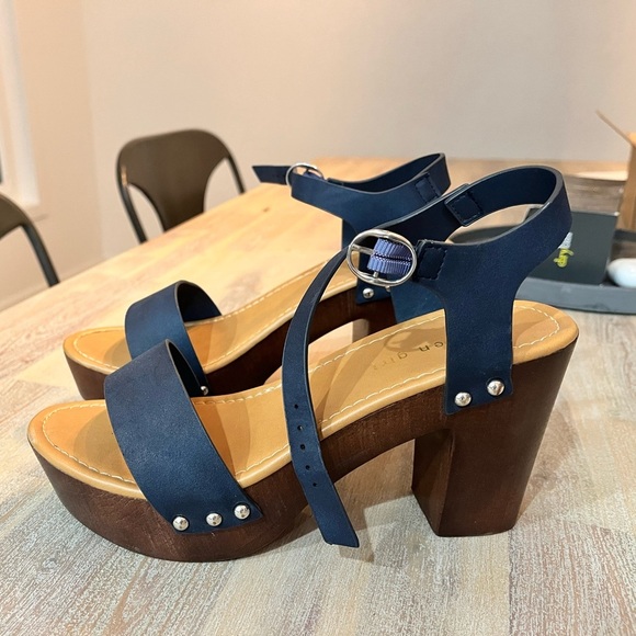 Madden Girl women block heel women size 8.5 - Picture 10 of 10